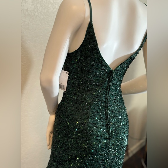 🥳♥️ NWT Dear Moon Green Sequin V-Neck Side Slit Mini Dress - Picture 9 of 12
